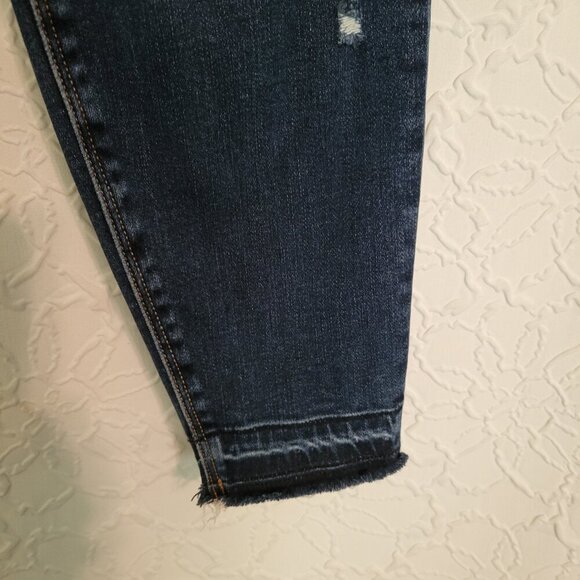 SPANX Distressed Ankle Skinny Raw Hem Legging Jeans Size Medium - Picture 5 of 10